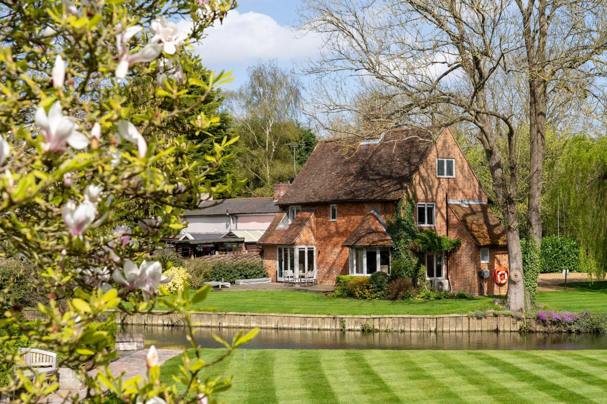 Idle Waters Villa Dedham Luaran gambar